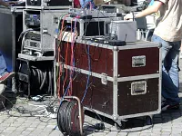 Musik Technik — Bild aus lizenzfreier Bilderdatenbank.
Zur Verfügung gestellt von www.kirchenweb.ch -
Internet- und Kommunikationsplattform für Kirchen, Kirchgemeinden, Pfarreien und kirchliche Organisationen.