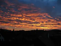 Morgenrot — Bild von Werner Näf.
Zur Verfügung gestellt von www.kirchenweb.ch -
Internet- und Kommunikationsplattform für Kirchen, Kirchgemeinden, Pfarreien und kirchliche Organisationen.